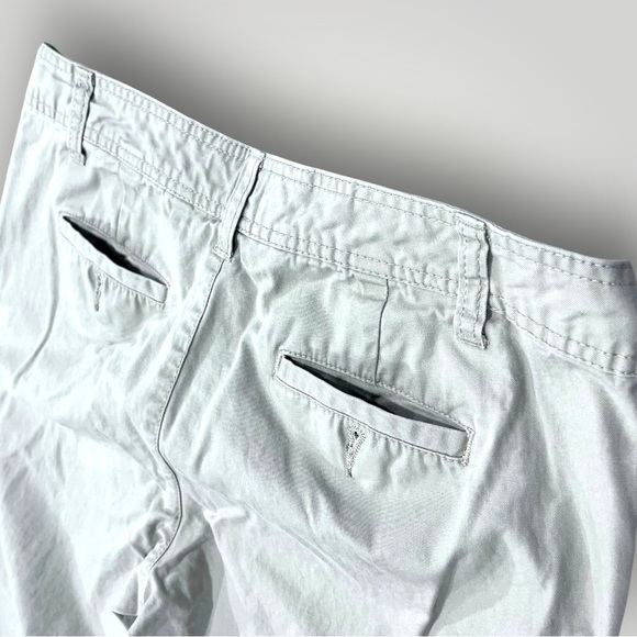 GAP Favorite Khaki Trousers - Picture 12 of 16